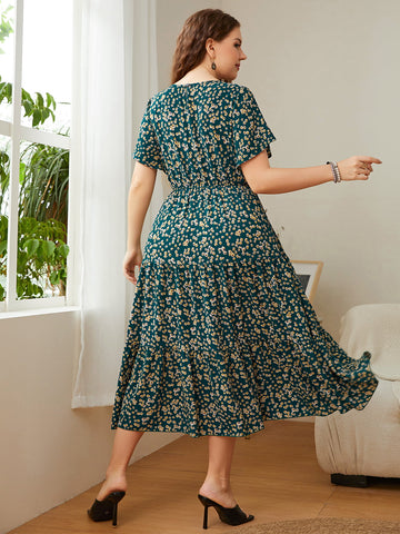 Image of Plus Size Floral Round Neck Short Sleeve Midi Dress