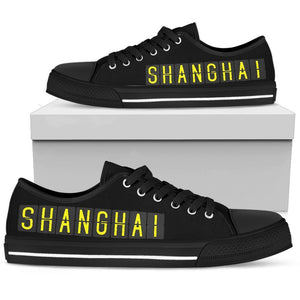 Shanghai Themed Women's Low Top Canvas Shoes, Colorful Streetwear, Multicolored